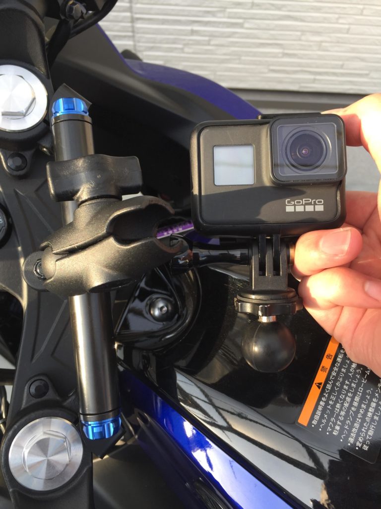 GoProとバイクのハンドル